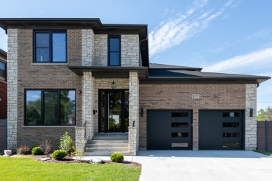 Welcome to your dream home! This stunning custom-built 2-story on Lake Park Golf Course in Illinois - for sale on GolfHomes.com, golf home, golf lot