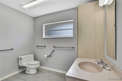 Welcome to this light and bright 3-bedroom, 2-bath home situated on Sugarmill Woods Golf and Country Club in Florida - for sale on GolfHomes.com, golf home, golf lot