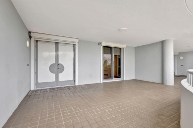 This DIRECT OCEANFRONT updated condo offers a space that is on Sailfish Point Golf Club, Inc. in Florida - for sale on GolfHomes.com, golf home, golf lot