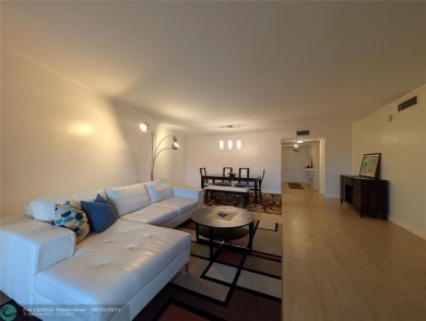 Beautifully updated and furnished, large 2 bedroom condominium on Palm-Aire Country Club and Resort - The Oaks in Florida - for sale on GolfHomes.com, golf home, golf lot