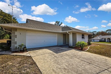Welcome to this light and bright 3-bedroom, 2-bath home situated on Sugarmill Woods Golf and Country Club in Florida - for sale on GolfHomes.com, golf home, golf lot