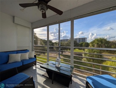 Beautifully updated and furnished, large 2 bedroom condominium on Palm-Aire Country Club and Resort - The Oaks in Florida - for sale on GolfHomes.com, golf home, golf lot