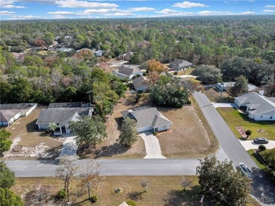 Welcome to this light and bright 3-bedroom, 2-bath home situated on Sugarmill Woods Golf and Country Club in Florida - for sale on GolfHomes.com, golf home, golf lot