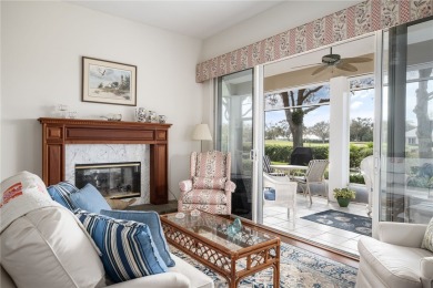 PERFECT home for entertaining inside and al fresco. Amazing on Oak Harbor Country Club in Florida - for sale on GolfHomes.com, golf home, golf lot