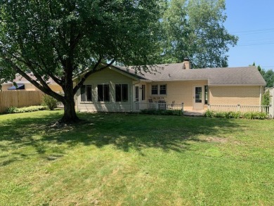 I'm excited to share a wonderful opportunity with you: a on Sinnissippi Park Golf Course in Illinois - for sale on GolfHomes.com, golf home, golf lot