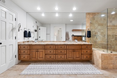 Beautifully renovated, new contemporary furnishings (per on Indian Wells Golf Resort and Country Club in California - for sale on GolfHomes.com, golf home, golf lot