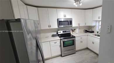 PRICE TO SELL. Paradise for Golfers, stunning golf view condo on Hollybrook Golf and Tennis Club  in Florida - for sale on GolfHomes.com, golf home, golf lot