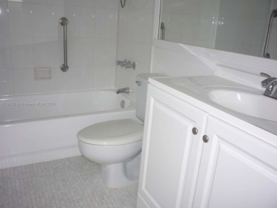 PRICE TO SELL. Paradise for Golfers, stunning golf view condo on Hollybrook Golf and Tennis Club  in Florida - for sale on GolfHomes.com, golf home, golf lot