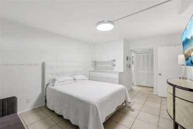 Beautifully updated 2 bed, 2 bath first-floor condo with on Palm-Aire Country Club and Resort - Palms in Florida - for sale on GolfHomes.com, golf home, golf lot