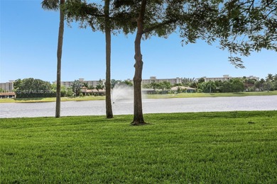 Beautifully updated 2 bed, 2 bath first-floor condo. New white on Palm-Aire Country Club and Resort - Palms in Florida - for sale on GolfHomes.com, golf home, golf lot