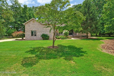 Custom built all brick home with light and bright split bedroom on Stonehenge Golf Course in Tennessee - for sale on GolfHomes.com, golf home, golf lot