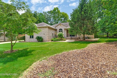 Custom built all brick home with light and bright split bedroom on Stonehenge Golf Course in Tennessee - for sale on GolfHomes.com, golf home, golf lot
