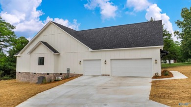 BRAND NEW HOME LOCATED NORTH FORT PAYNE AND OFFERS YOU THE WOW on Terrapin Hills Country Club in Alabama - for sale on GolfHomes.com, golf home, golf lot