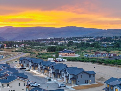 LENDER INCENTIVE BEING OFFERED FOR END OF YEAR CLOSING! on Headwaters Golf Course At Granby Ranch in Colorado - for sale on GolfHomes.com, golf home, golf lot