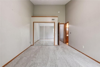 Golf course townhome. Fantastic find in Eden Prairie! 3 Bedrooms on Bent Creek Golf Club in Minnesota - for sale on GolfHomes.com, golf home, golf lot