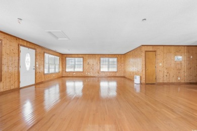 LOCATION LOCATION LOCATION! It surely does not get much better on Beachwood Golf Club in South Carolina - for sale on GolfHomes.com, golf home, golf lot
