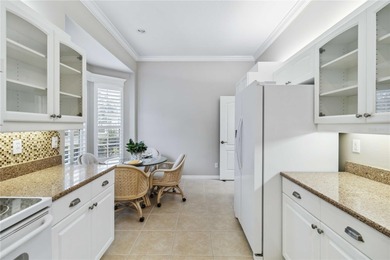 LAKE VIEWS-Discover the perfect blend of comfort and convenience on Plantation Golf and Country Club in Florida - for sale on GolfHomes.com, golf home, golf lot