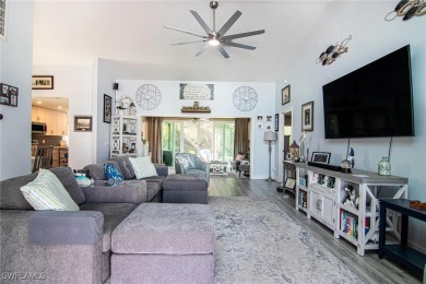 MOTIVATED SELLER SAYS BRING AN OFFER! REDUCED! MOVE IN on Sabal Springs Golf and Racquet Club in Florida - for sale on GolfHomes.com, golf home, golf lot