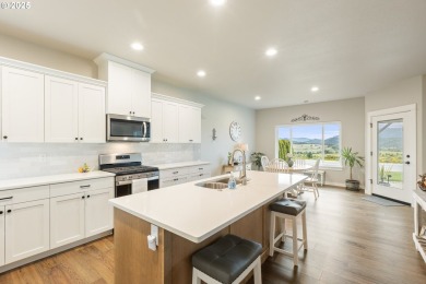 Beautiful newer construction in the desirable Fairway Ridge on Oak Hills Golf Club / Umpqua Golf Resort in Oregon - for sale on GolfHomes.com, golf home, golf lot