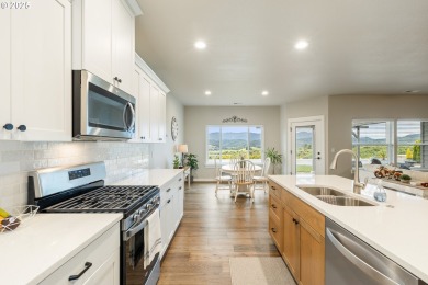 Beautiful newer construction in the desirable Fairway Ridge on Oak Hills Golf Club / Umpqua Golf Resort in Oregon - for sale on GolfHomes.com, golf home, golf lot