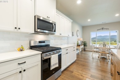 Beautiful newer construction in the desirable Fairway Ridge on Oak Hills Golf Club / Umpqua Golf Resort in Oregon - for sale on GolfHomes.com, golf home, golf lot