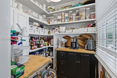 This charming 2,358 sq ft Haig Point home combines timeless on Haig Point Golf Club in South Carolina - for sale on GolfHomes.com, golf home, golf lot