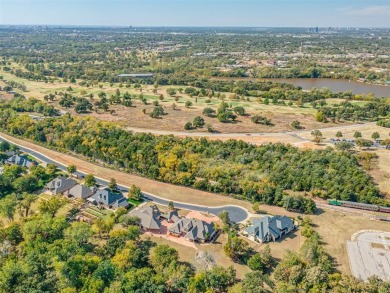 Welcome to luxury living in Oklahoma City! This extraordinary on Lincoln Park Golf Course  in Oklahoma - for sale on GolfHomes.com, golf home, golf lot