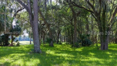 This charming 2,358 sq ft Haig Point home combines timeless on Haig Point Golf Club in South Carolina - for sale on GolfHomes.com, golf home, golf lot