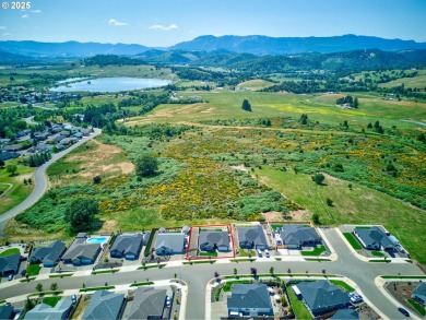 Beautiful newer construction in the desirable Fairway Ridge on Oak Hills Golf Club / Umpqua Golf Resort in Oregon - for sale on GolfHomes.com, golf home, golf lot