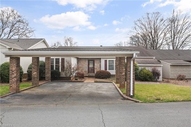 Located in the highly desirable Bermuda Run Fairway Villas on Bermuda Run Country Club in North Carolina - for sale on GolfHomes.com, golf home, golf lot