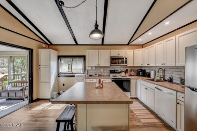 THE PERFECT GETAWAY IN THE HIDEOUT - AMENITY-FILLED COMMUNITY IN on The Hideout Golf in Pennsylvania - for sale on GolfHomes.com, golf home, golf lot