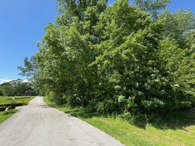 Come check out the homesite you are looking for in the Oaks of on Crooked Creek Golf Club in Kentucky - for sale on GolfHomes.com, golf home, golf lot