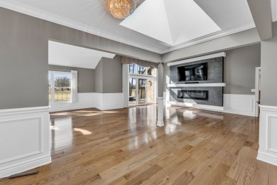 This beautifully remodeled ranch townhome offers the perfect on Crystal Tree Golf and Country Club in Illinois - for sale on GolfHomes.com, golf home, golf lot