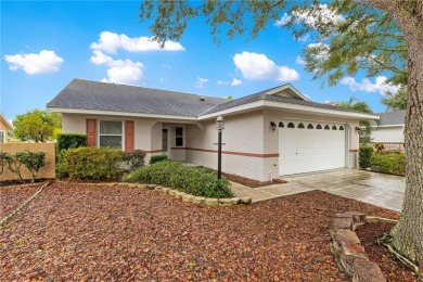 GOLF COURSE LIVING > Spacious Washington Model PRIVATE Courtyard on On Top of the World Golf Course in Florida - for sale on GolfHomes.com, golf home, golf lot