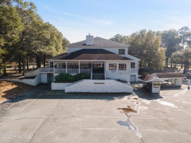 Welcome to this beautifully maintained 2-bedroom, 2-bath on Sea Trail Golf Resort in North Carolina - for sale on GolfHomes.com, golf home, golf lot