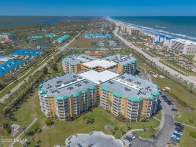 Resort-Style Living in Harbour Village Golf & Yacht Club - 2 Bed on Harbour Village Golf and Yacht Club in Florida - for sale on GolfHomes.com, golf home, golf lot