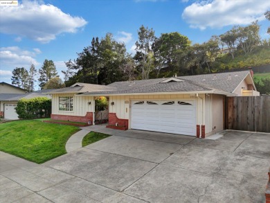 Located in Oakland's Sequoyah Heights neighborhood, this on Sequoyah Country Club in California - for sale on GolfHomes.com, golf home, golf lot
