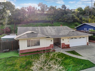 Located in Oakland's Sequoyah Heights neighborhood, this on Sequoyah Country Club in California - for sale on GolfHomes.com, golf home, golf lot
