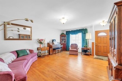 Are you looking for a super clean and move in condition 3 on Maple Lane Golf Club in Michigan - for sale on GolfHomes.com, golf home, golf lot