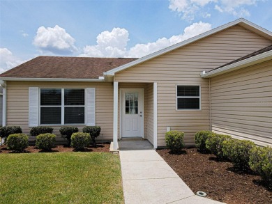 Looking for The Villages lifestyle in a 2-bedroom 2 bath plus on The Links of Spruce Creek in Florida - for sale on GolfHomes.com, golf home, golf lot