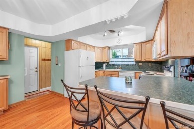 Are you looking for a super clean and move in condition 3 on Maple Lane Golf Club in Michigan - for sale on GolfHomes.com, golf home, golf lot
