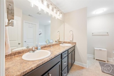 Beautifully maintained low-maintenance townhome in a convenient on Sterling Links Golf Club in Georgia - for sale on GolfHomes.com, golf home, golf lot