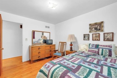 Are you looking for a super clean and move in condition 3 on Maple Lane Golf Club in Michigan - for sale on GolfHomes.com, golf home, golf lot