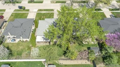 Are you looking for a super clean and move in condition 3 on Maple Lane Golf Club in Michigan - for sale on GolfHomes.com, golf home, golf lot