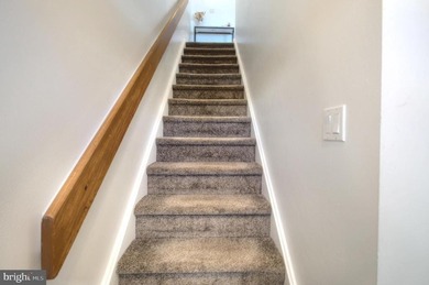 Welcome to this beautifully updated one-bedroom, one-bath on Ron Jaworskis Valleybrook Golf Course in New Jersey - for sale on GolfHomes.com, golf home, golf lot