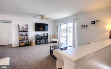 Welcome to this beautifully updated one-bedroom, one-bath on Ron Jaworskis Valleybrook Golf Course in New Jersey - for sale on GolfHomes.com, golf home, golf lot