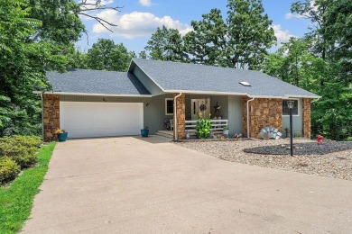 Charming, updated  move-in ready! This 2,062 sq ft home sits on on Bella Vista Country Club - Highlands in Arkansas - for sale on GolfHomes.com, golf home, golf lot