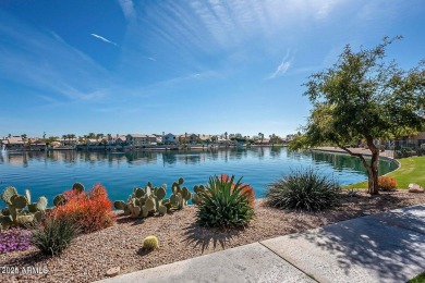 Charming 2 bed 1 bath (1 bed + 1 den that can be a full bedroom on The Foothills Golf Club in Arizona - for sale on GolfHomes.com, golf home, golf lot
