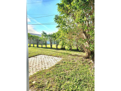 Huge price drop, motivated seller!  Charming Turnkey Home in the on Six Lakes Country Club in Florida - for sale on GolfHomes.com, golf home, golf lot
