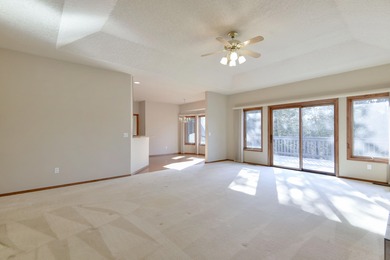 This 4-bedroom 3-bathroom home is conveniently located in on Ledgestone Country Club and Golf Course in Missouri - for sale on GolfHomes.com, golf home, golf lot